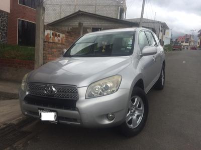 Toyota RAV4 • 2007 • 189,000 km