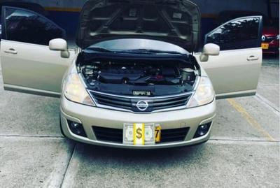 Nissan Tiida • 2010 • 104,000 km