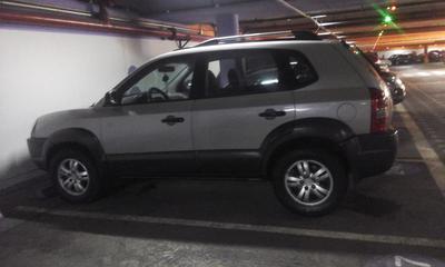 Hyundai Tucson • 2006 • 190,000 km