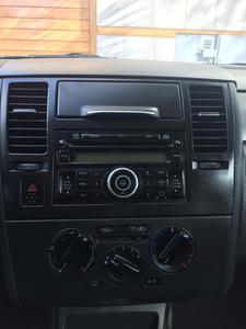 Nissan Tiida • 2011 • 77,300 km