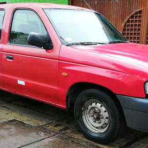 Mazda B2500 • 2002 • 270,000 km