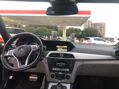Mercedes-Benz C • 2012 • 76,000 km