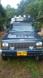 Jeep Cherokee • 1993 • 200,000 km