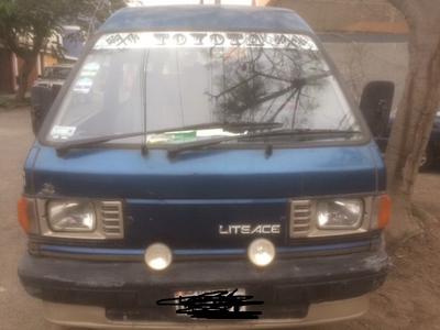 Toyota 86 • 1987 • 15 km