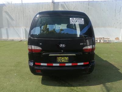 Hyundai H1 • 2007 • 180,000 km