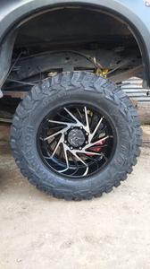 Ford 350 • 2002 • 162,285 km