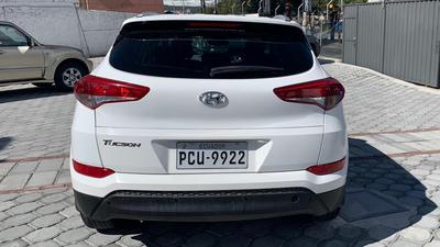 Hyundai Tucson • 2017 • 62,000 km