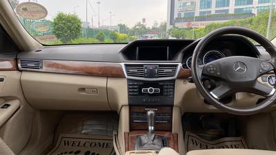 Mercedes-Benz E • 2012 • 22,000 km