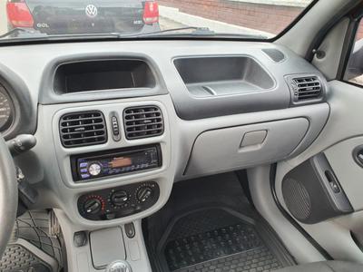 Renault Clio • 2016 • 59,800 km