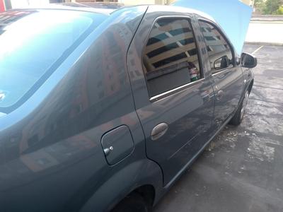 Renault Logan • 2013 • 105,500 km