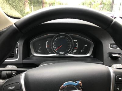 Volvo V60 • 2016 • 28,381 km