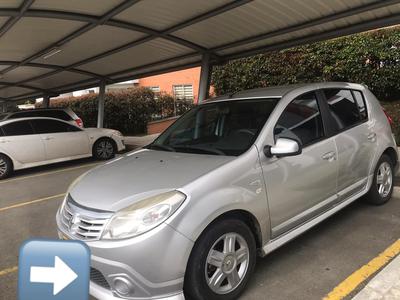 Renault Sandero • 2010 • 172,000 km