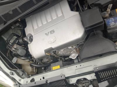 Toyota 4 Runner Limited • 2013 • 10,000 km