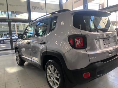 Jeep Renegade • 2020 • 300 km