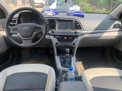 Hyundai Elantra • 2017 • 36,000 km