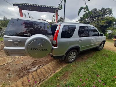 Honda CR-V • 2006 • 126 km