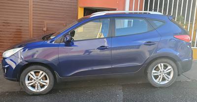 Hyundai Tucson • 2012 • 103,000 km