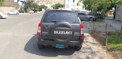 Suzuki Grand Vitara • 2009 • 140,000 km