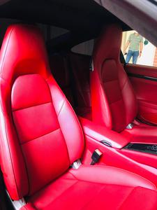 Porsche 911 Turbo • 2015 • 4,000 km