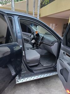 Hyundai Santa Fe • 2012 • 126,000 km