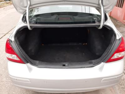 Nissan Tiida • 2013 • 117,000 km