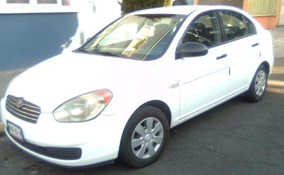 Dodge Attitude • 2006 • 120,000 km