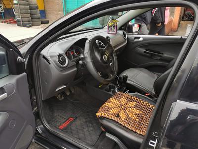 Volkswagen Gol • 2013 • 90,000 km