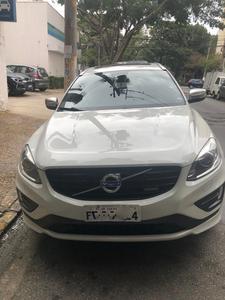 Volvo XC60 • 2015 • 60,000 km