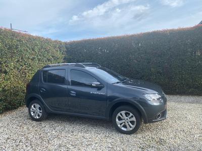Renault Stepway • 2018 • 37,500 km