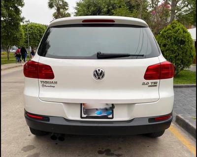 Volkswagen Tiguan • 2012 • 71,000 km