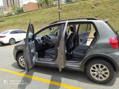 Volkswagen CrossFox • 2014 • 120,000 km