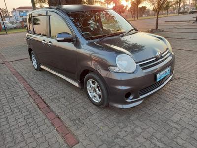 Toyota Sienna • 2009 • 90,000 km