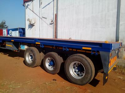 Avanti Motors Avanti II • 1991 • 12,000 km