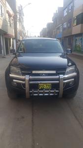 Volkswagen Amarok • 2013 • 73,000 km