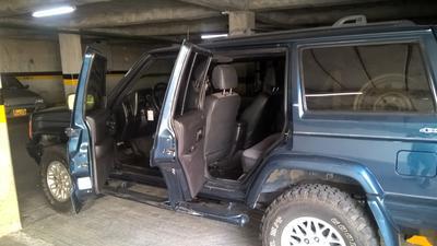 Jeep Cherokee • 1999 • 223,932 km