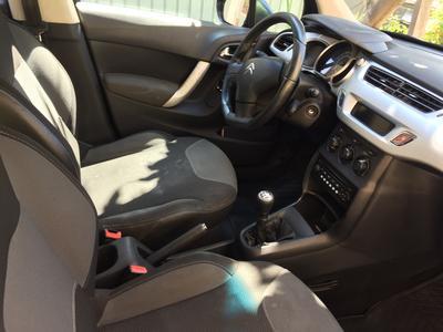 Citroën C3 • 2011 • 170,000 km